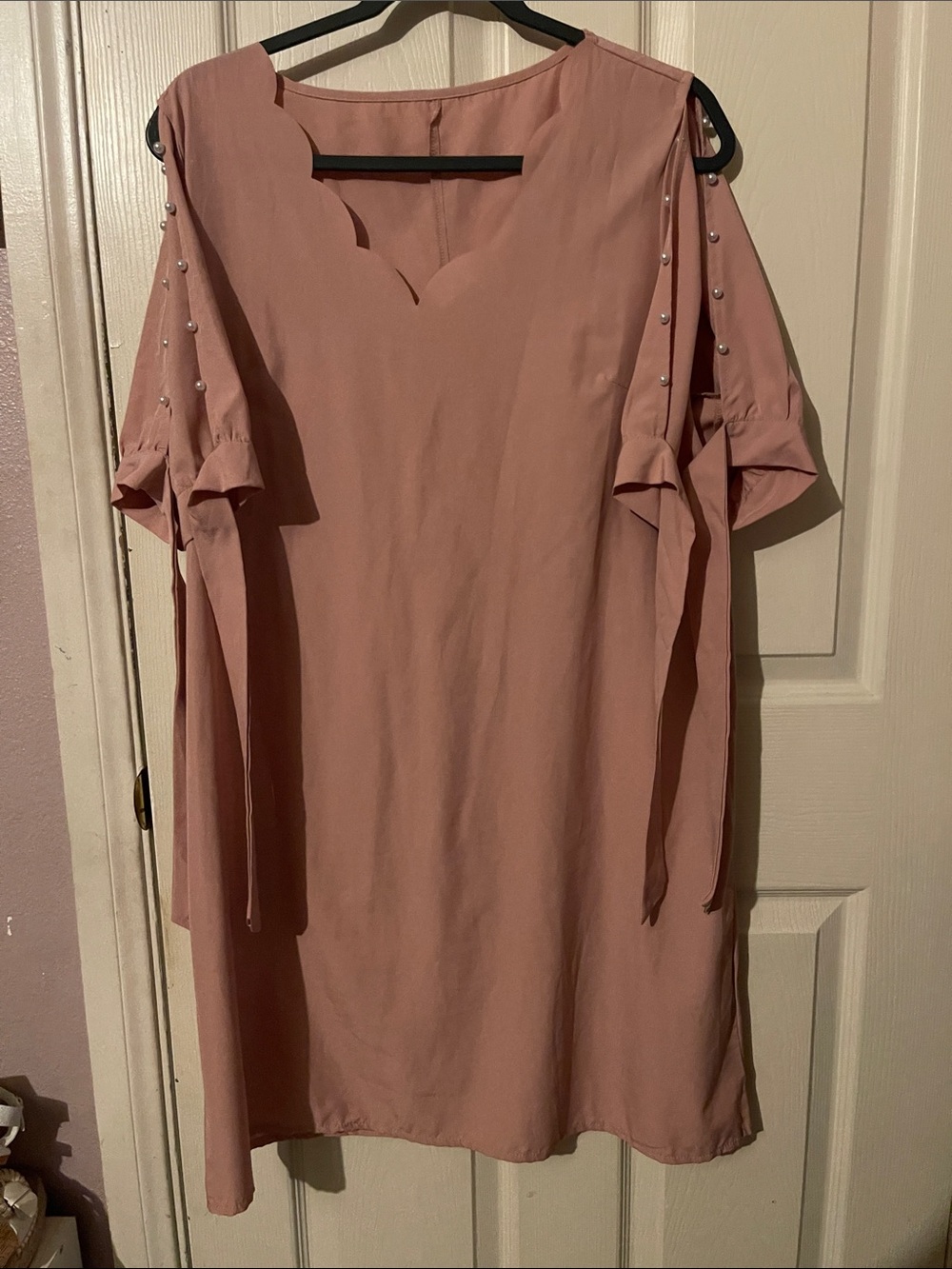 SHEIN Dusty Rose Scallop Neck Cold-Shoulder Midi Dress with Pearl Trim